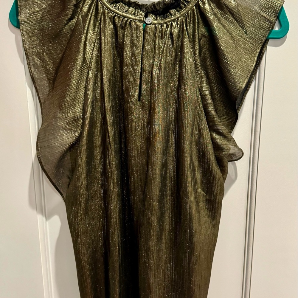 Shimmer Flutter Sleeve Shell Golden - Picture 5 of 6